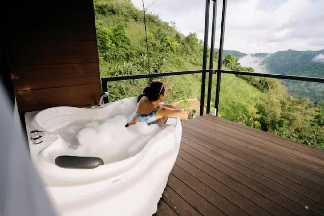 Grey Rock Mountain Cabin W/ Jacuzzi Balamban Exterior foto