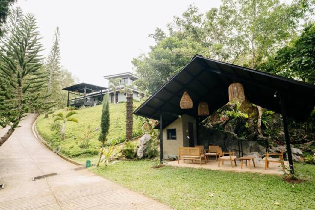 Grey Rock Mountain Cabin W/ Jacuzzi Balamban Exterior foto
