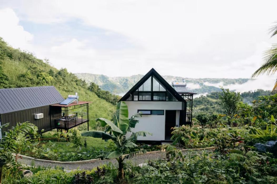 Grey Rock Mountain Cabin W/ Jacuzzi Balamban Exterior foto